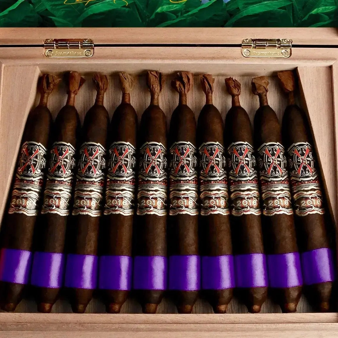 FFOX Heaven and Earth BBMF Maduro Arturo Fuente