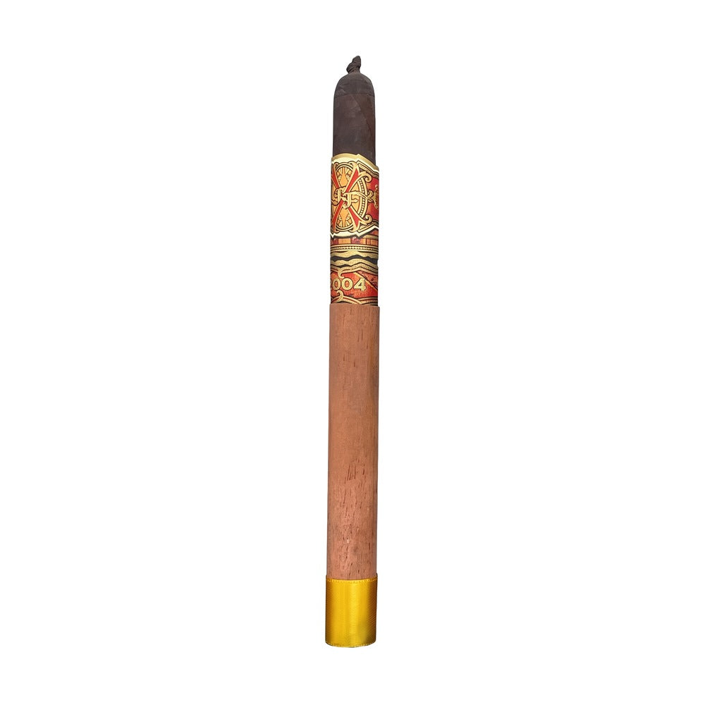 Fuente Fuente OpusX Oro Oscuro Lancero