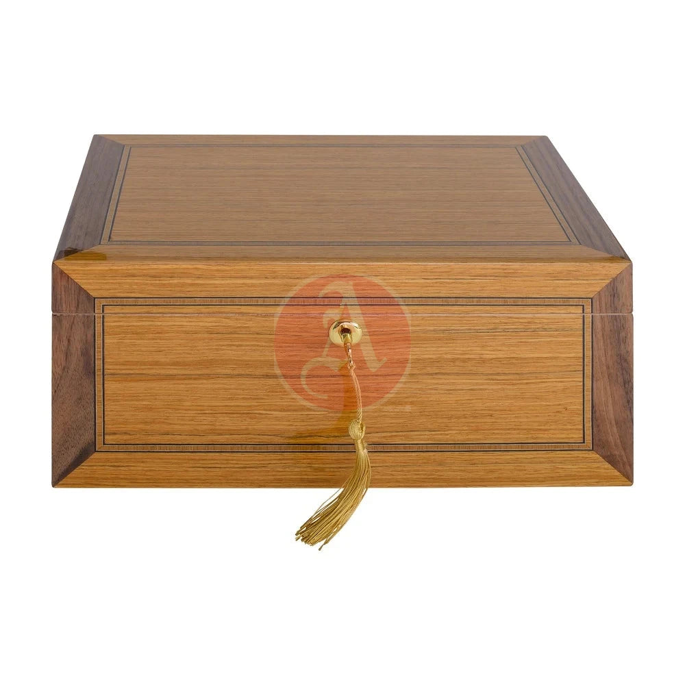 Merino 45-75 Cg Count. Desktop Humidor, Bubinga Veneer, Walnut Veneer, Inlay