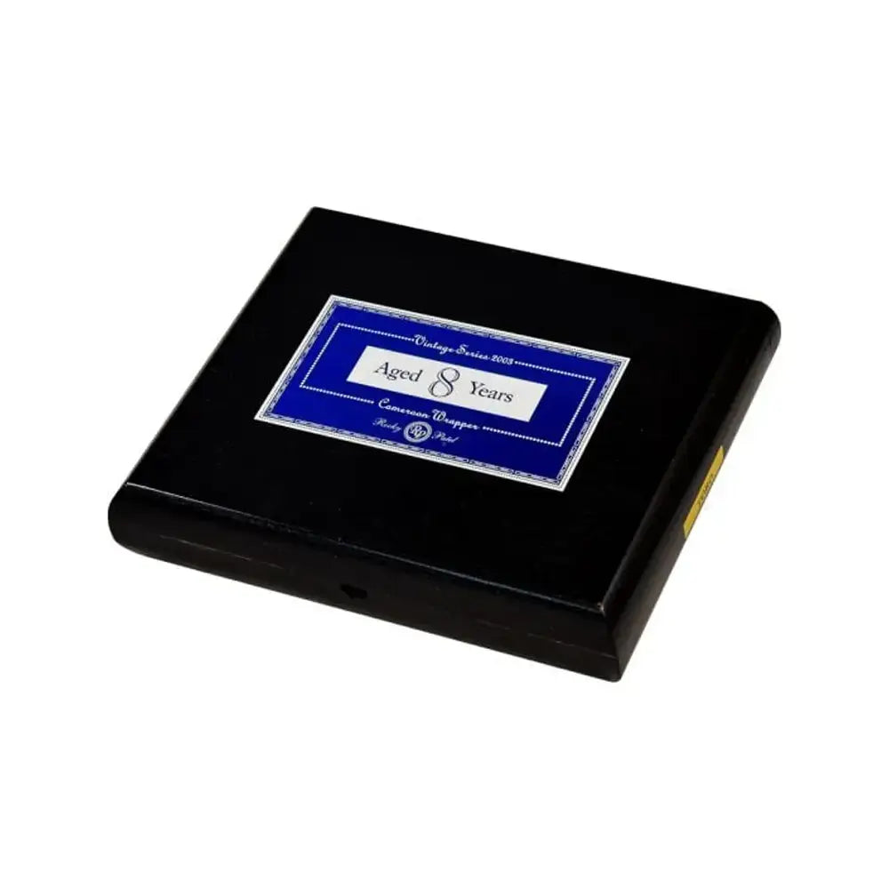 Rocky Patel Vintage 2003 Toro Closed Box