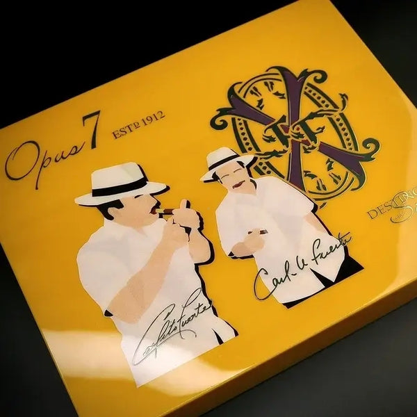 FFOX Opus7 Travel Humidor and Cigars