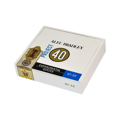Alec Bradley Project 40 Churchill 07.52 Closed Box