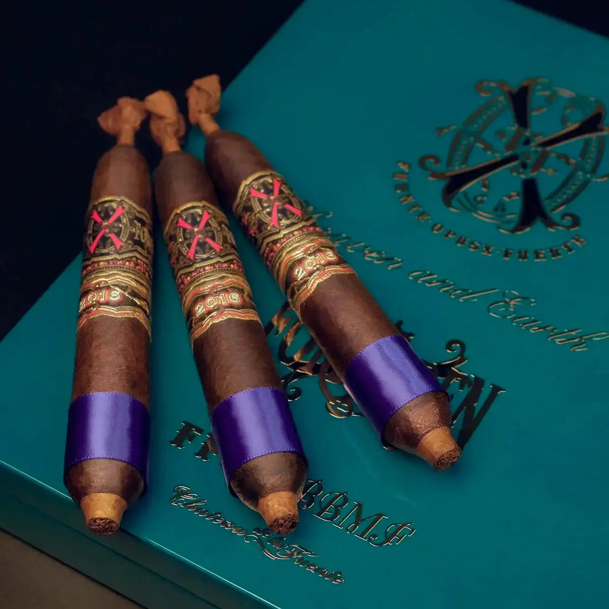 FFOX Heaven and Earth BBMF Maduro Arturo Fuente