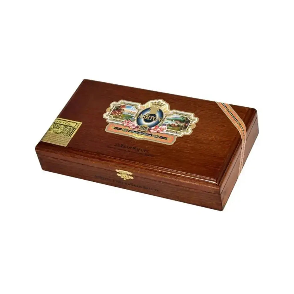 Ashton ESG 21 Yr. Salute Robusto Ashton