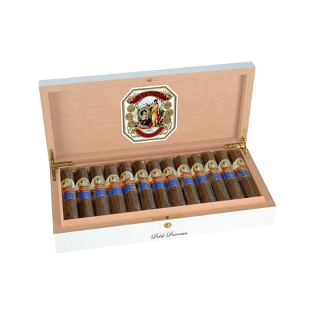Byron 19th Century Petit Poemas Petit Robusto Open Box
