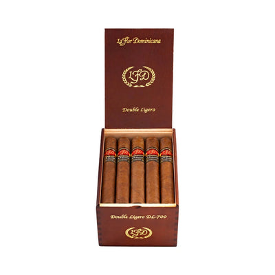 La Flor Dominicana Double Ligero 700