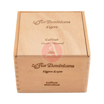 La Flor Dominicana Ligero Cabinet L-500 Oscuro Closed Box