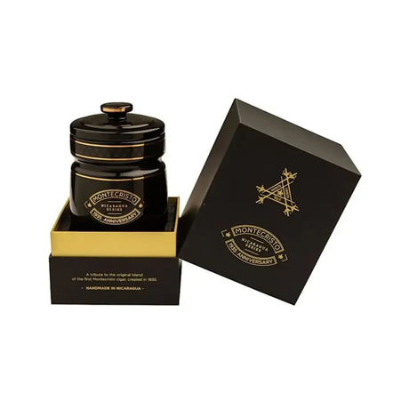 Montecristo 1935 Anniversary No.2 Ceramic Jar with Lid Open