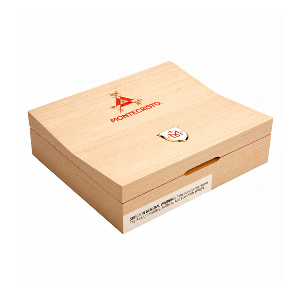 Montecristo M Churchill Closed Box