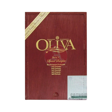 Oliva Serie V Variety Sampler of 5 Closed Box