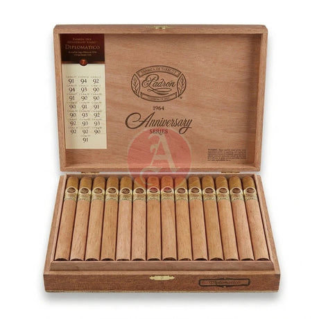 Padron 1964 Anniversary Diplomatico Natural Open Box
