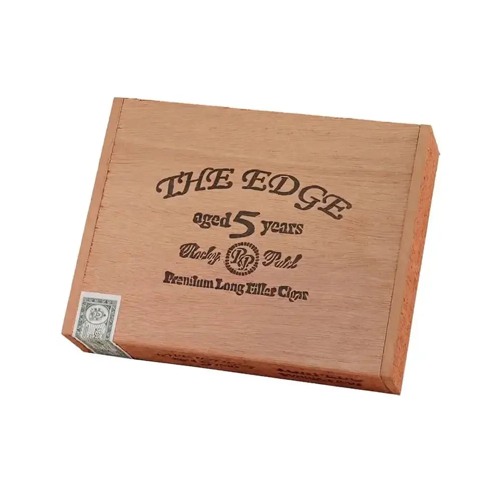 Rocky Patel The Edge Connecticut Torpedo Closed Box