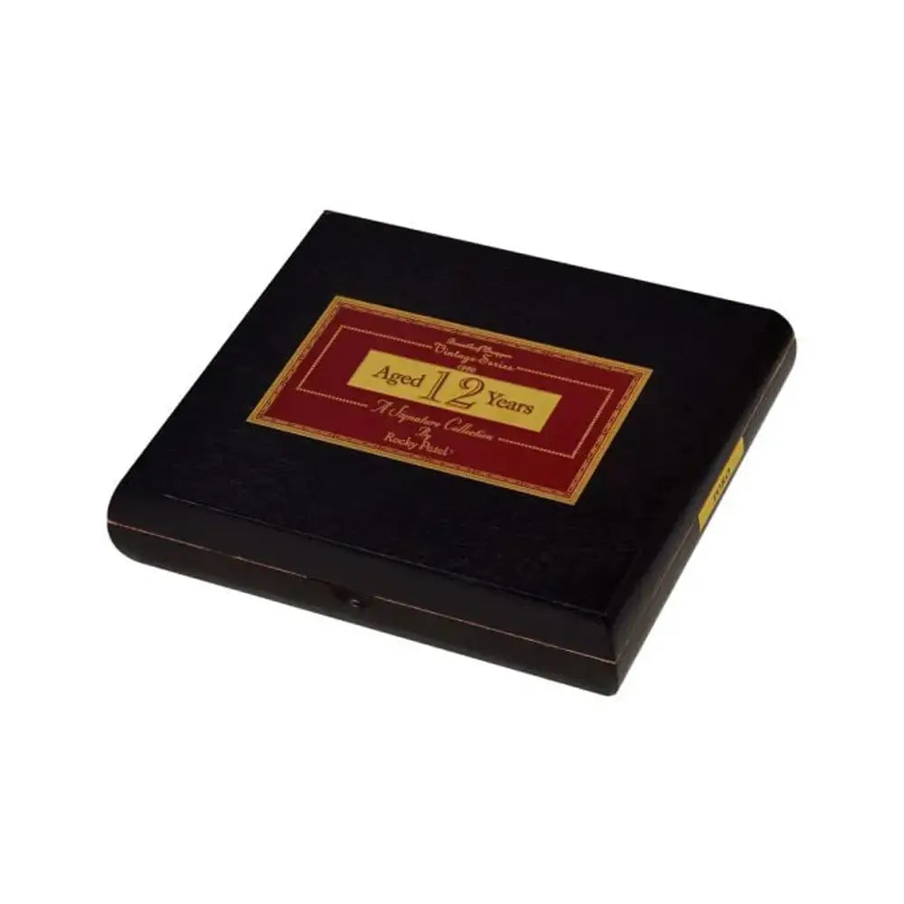 Rocky Patel Vintage 1990 Toro Closed Box