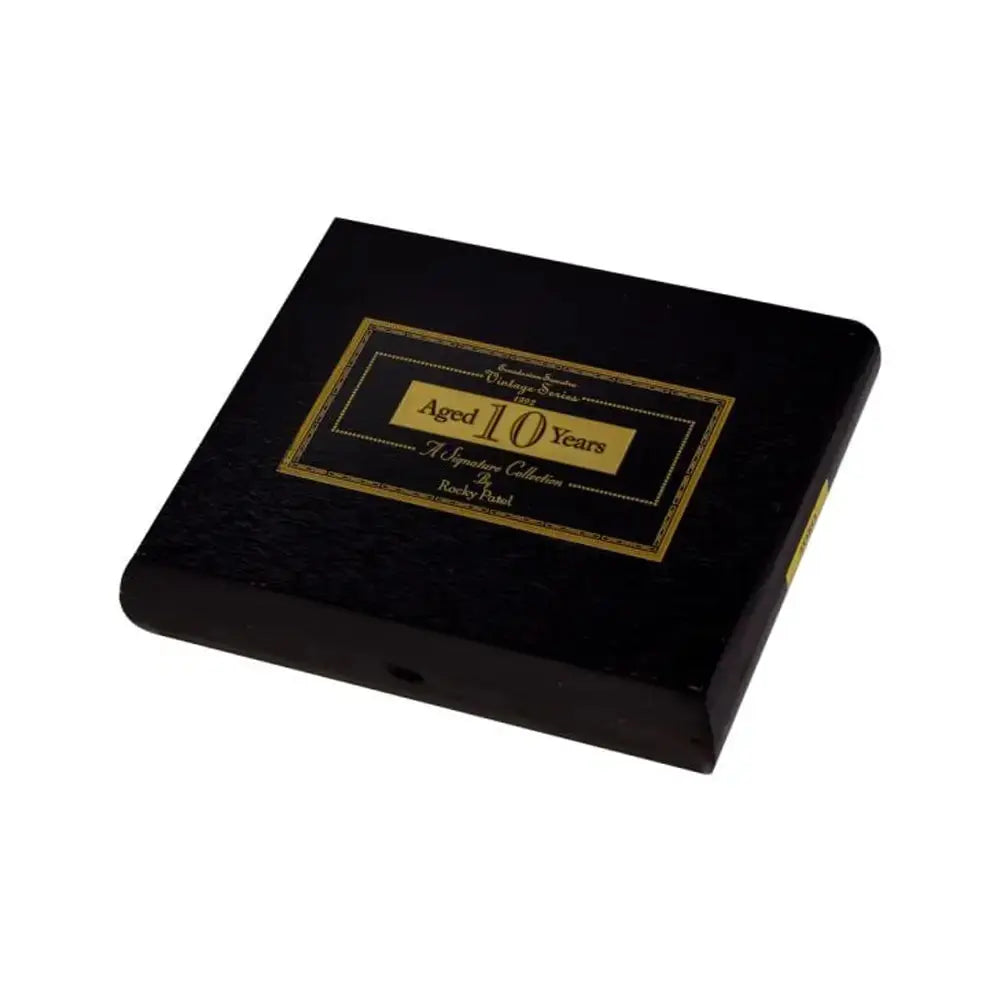 Rocky Patel Vintage 1992 Toro Closed Box